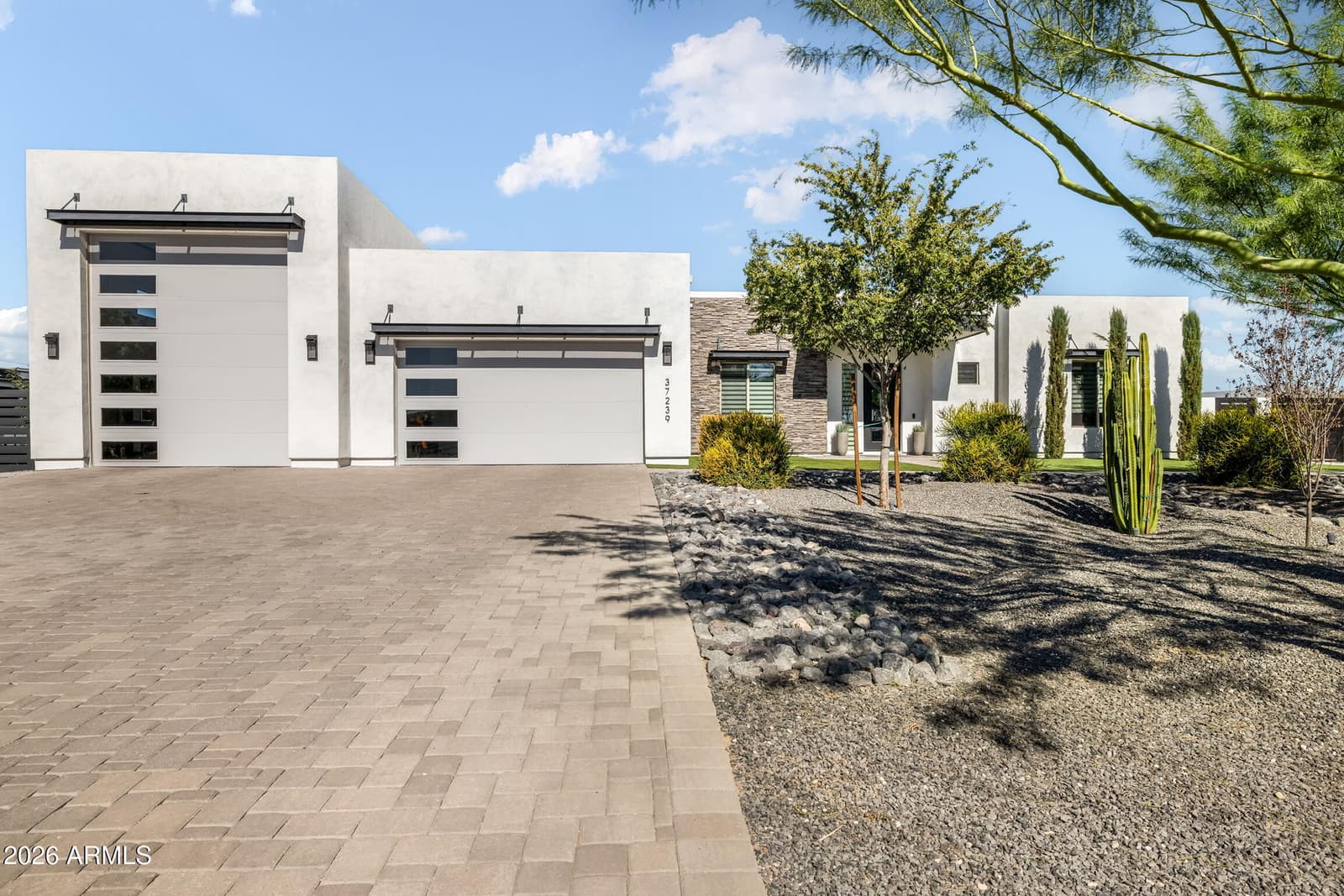 37239 N 11TH Avenue, Phoenix, AZ 85086 — photo 3 of 64