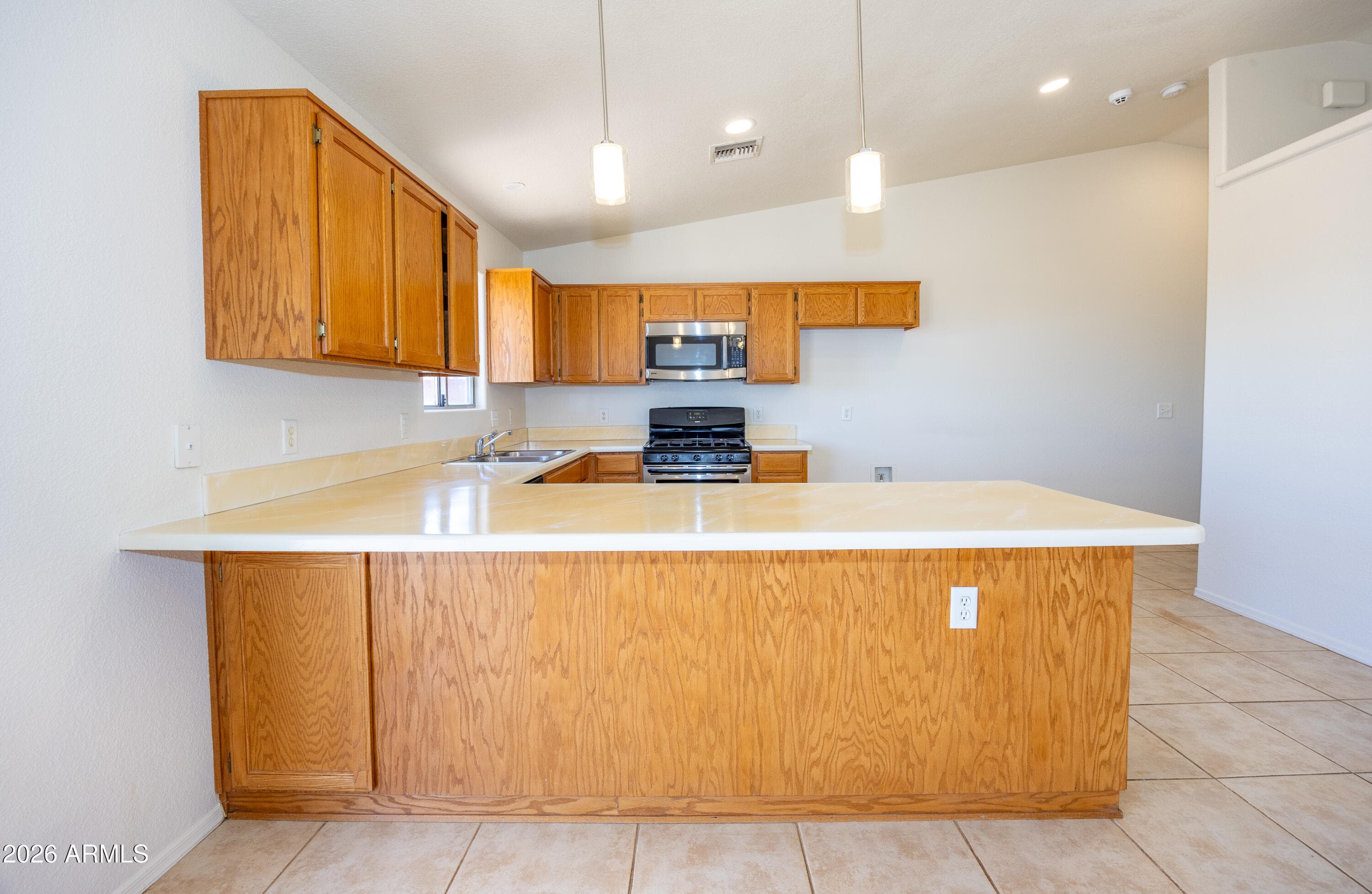 106 BUFFALO Drive, Huachuca City, AZ 85616 — photo 10 of 31