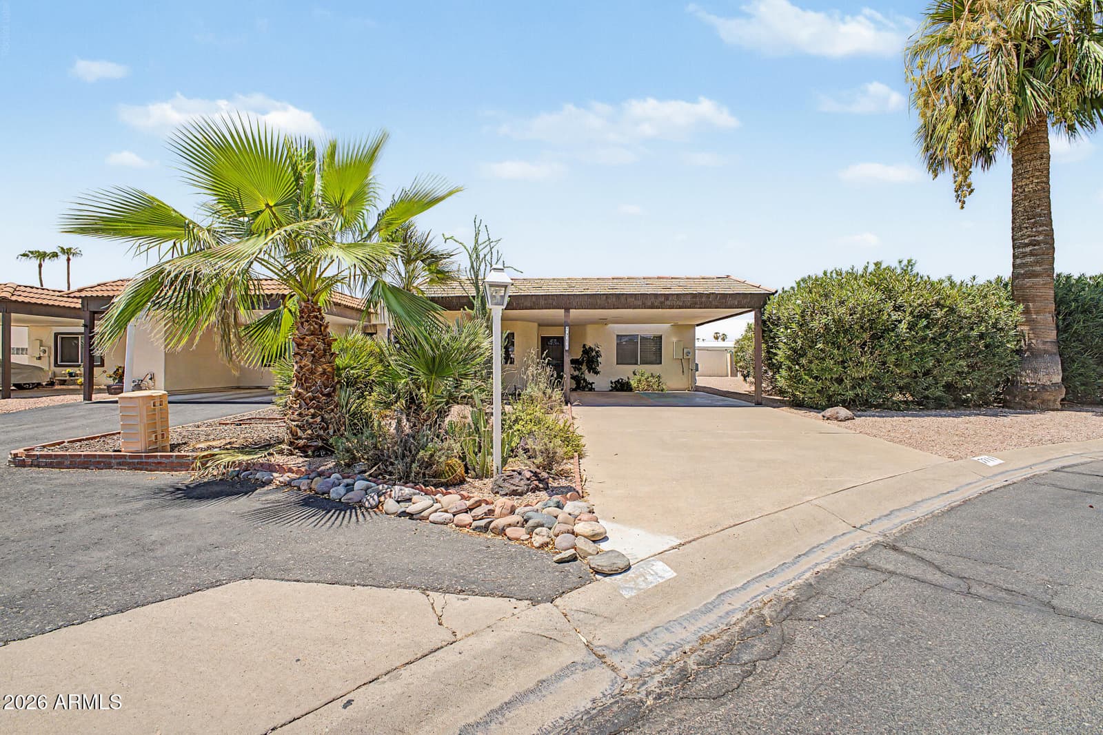 7711 E SANDALWOOD Drive, Scottsdale, AZ 85250 — photo 2 of 34
