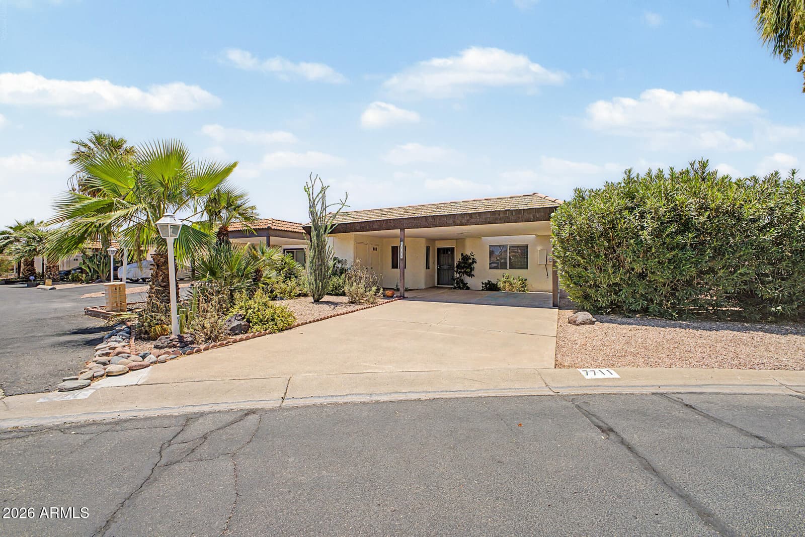 7711 E SANDALWOOD Drive, Scottsdale, AZ 85250 — photo 3 of 34