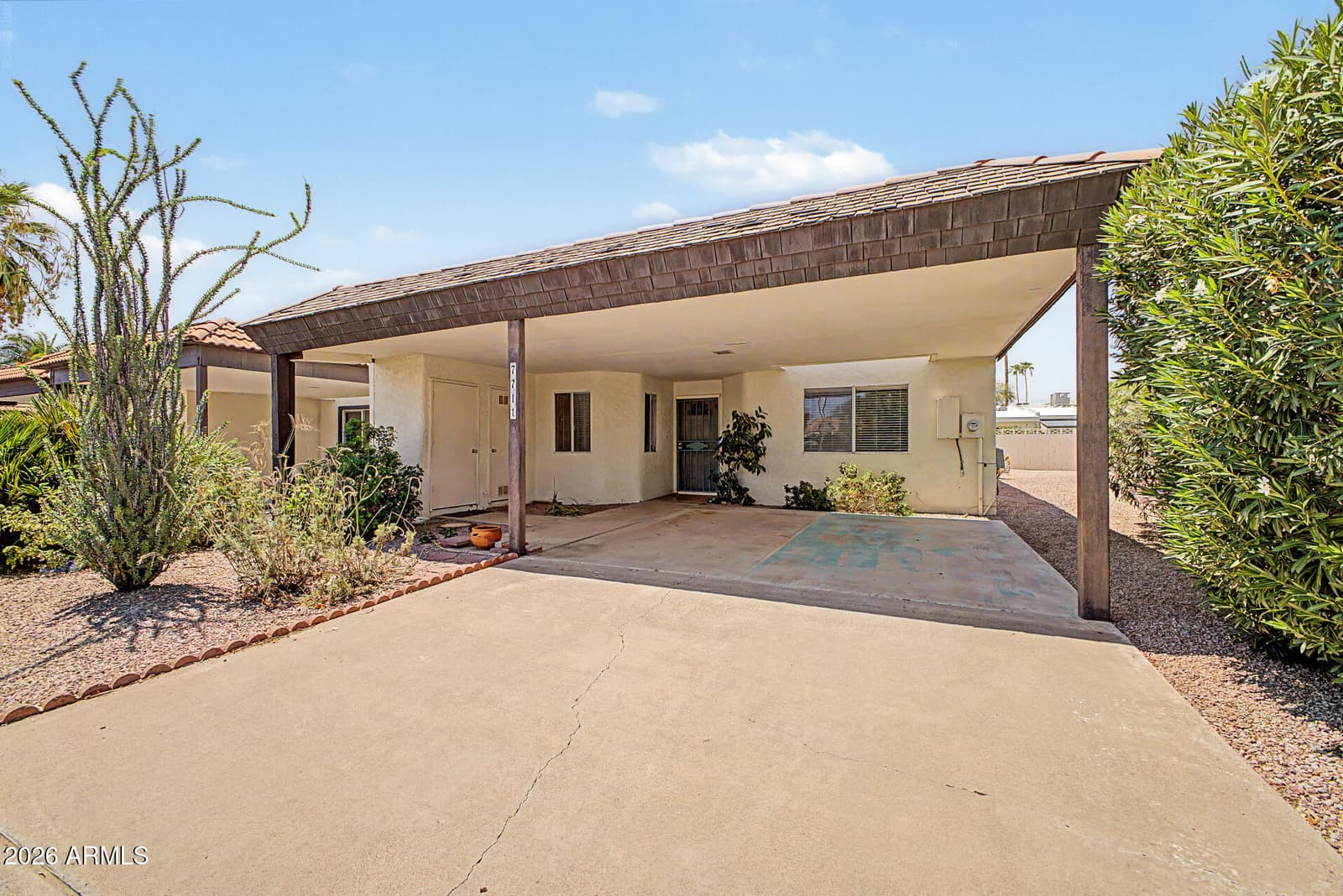 7711 E SANDALWOOD Drive, Scottsdale, AZ 85250 — photo 4 of 34