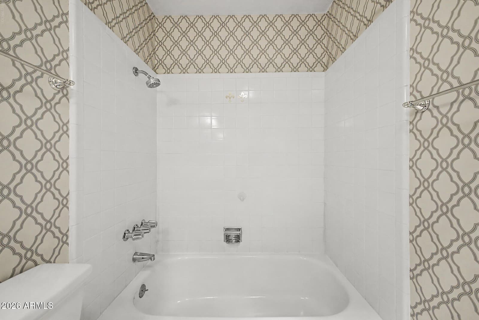 7711 E SANDALWOOD Drive, Scottsdale, AZ 85250 — photo 23 of 34