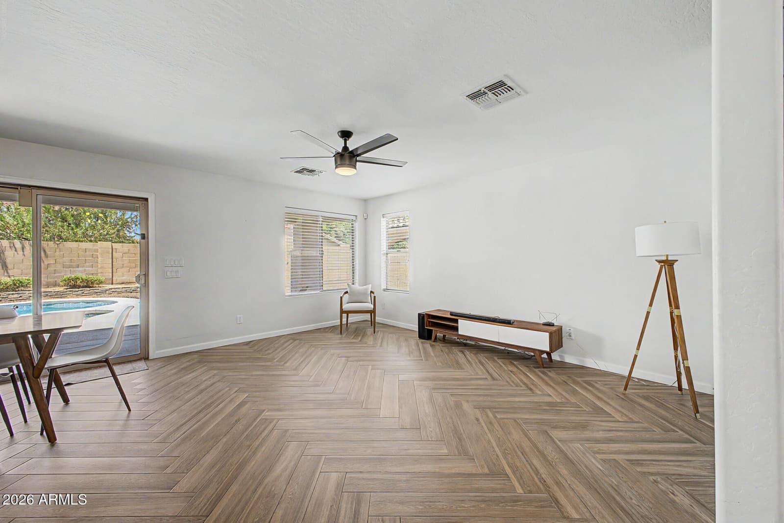 6026 S CLOVERDALE Lane, Gilbert, AZ 85298 — photo 12 of 38