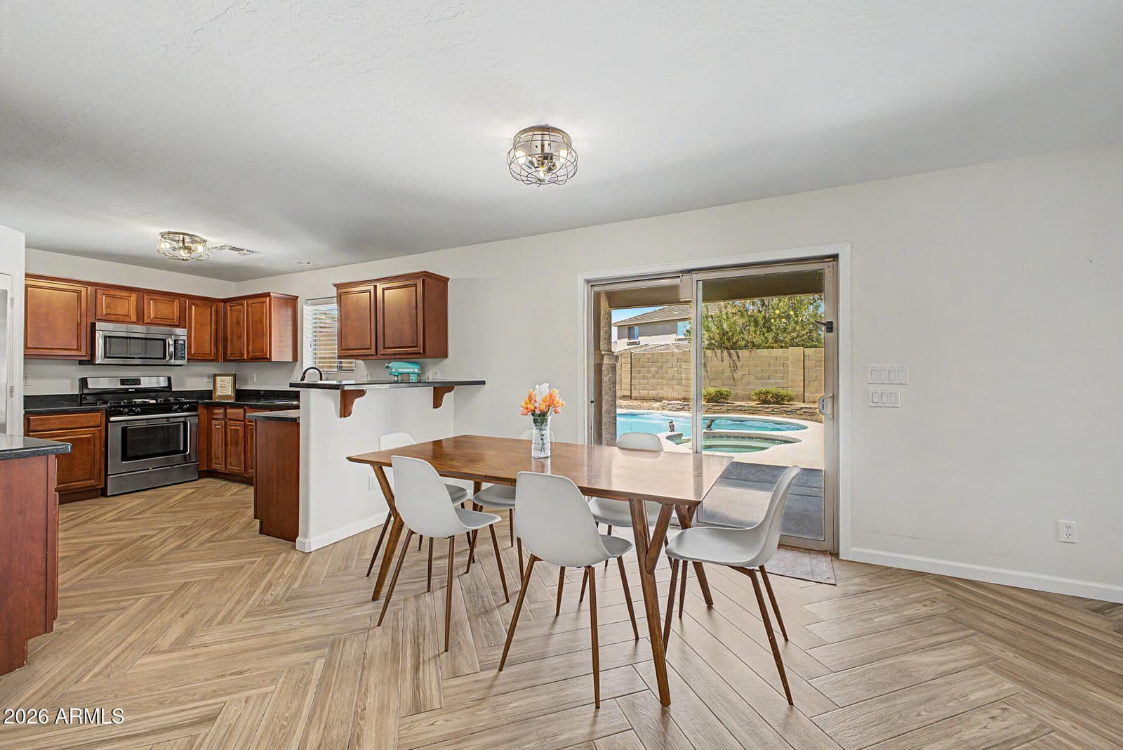6026 S CLOVERDALE Lane, Gilbert, AZ 85298 — photo 11 of 38