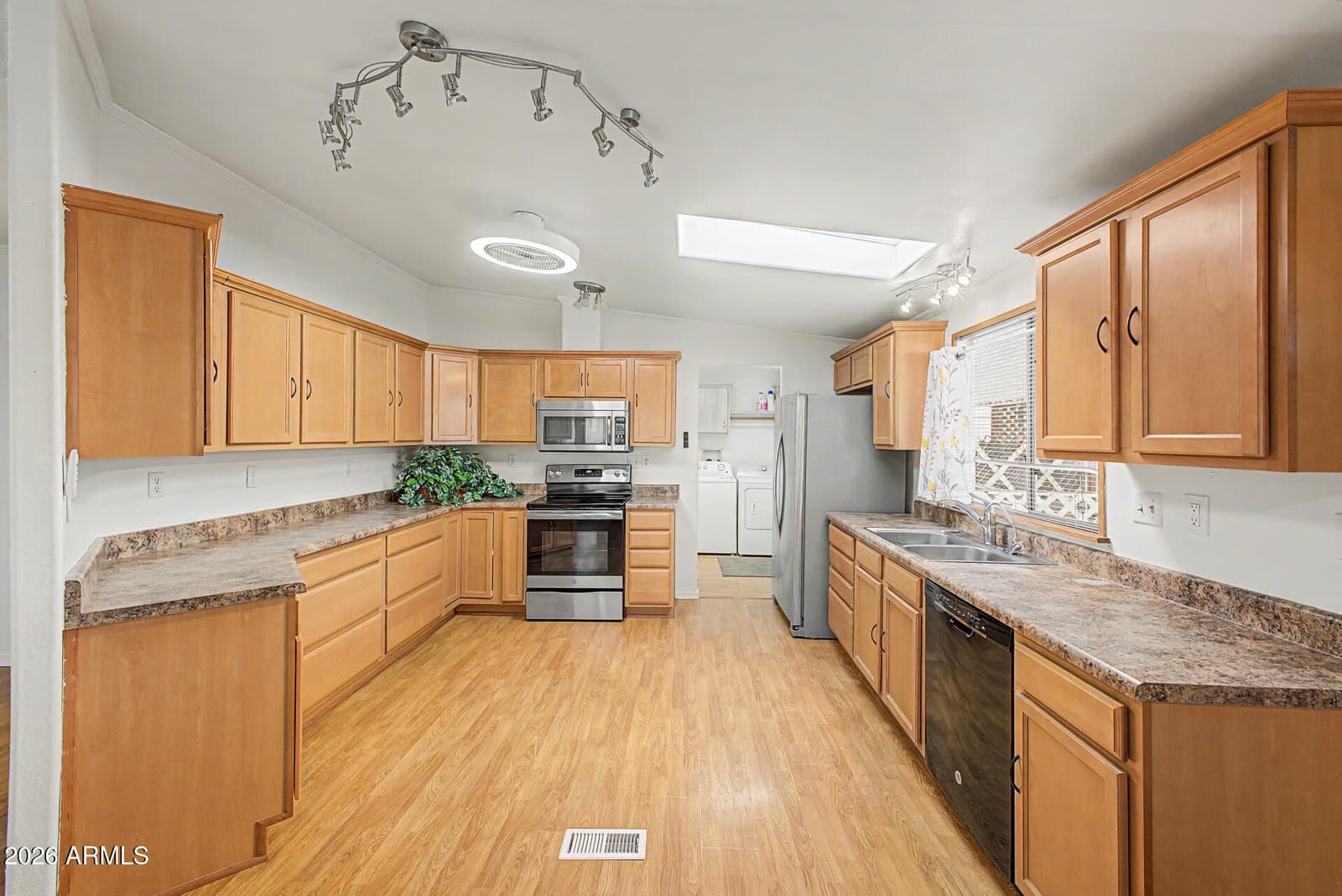 17202 N 66TH Drive, Glendale, AZ 85308 — photo 15 of 45