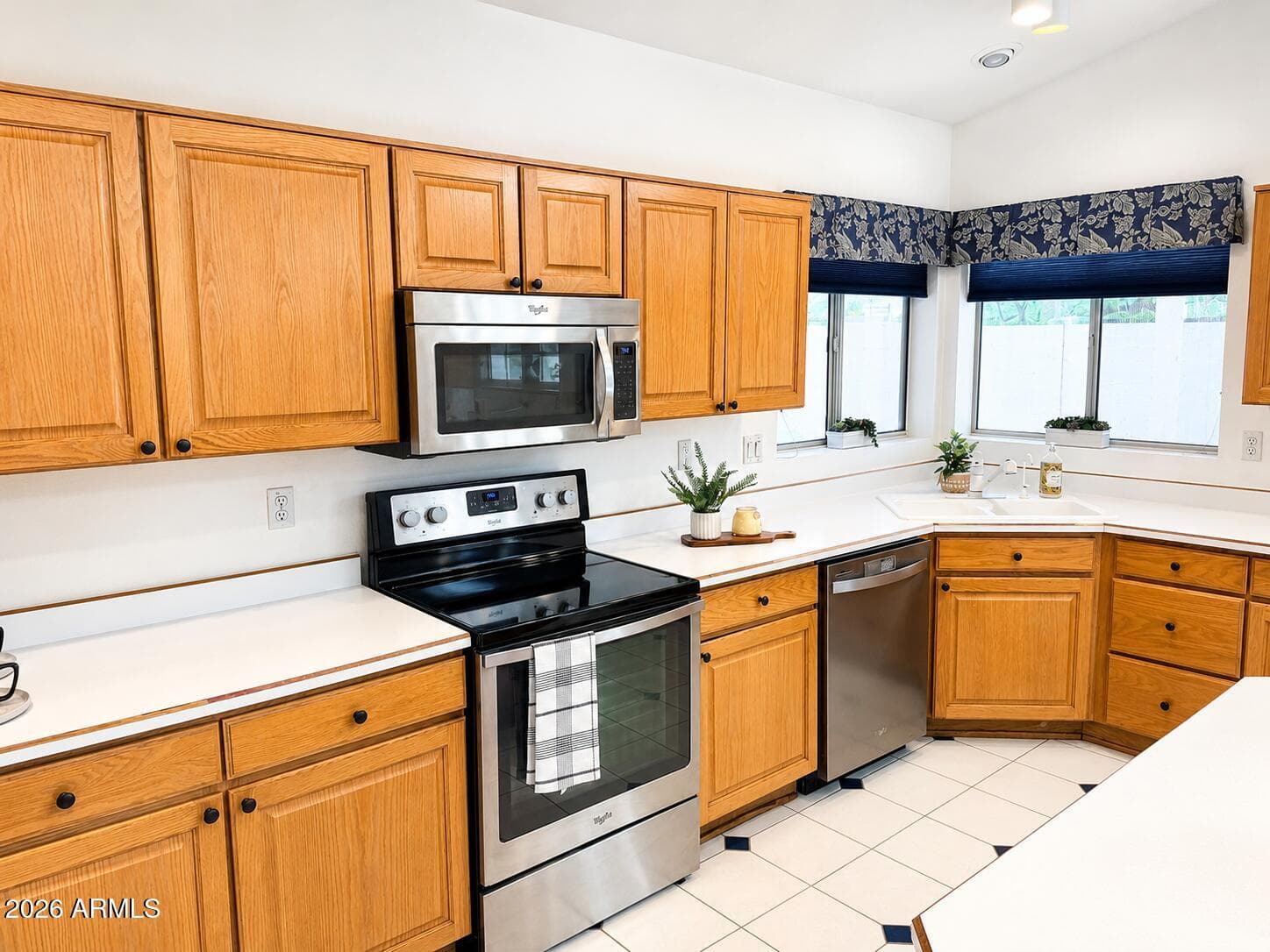 16840 S 36TH Place, Phoenix, AZ 85048 — photo 7 of 63