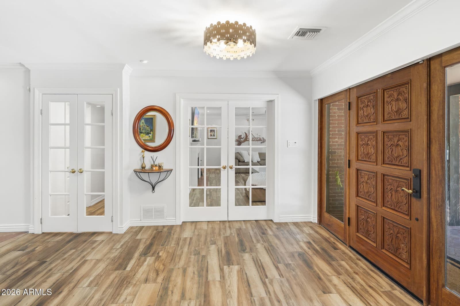 550 W BERRIDGE Lane, Phoenix, AZ 85013 — photo 9 of 92