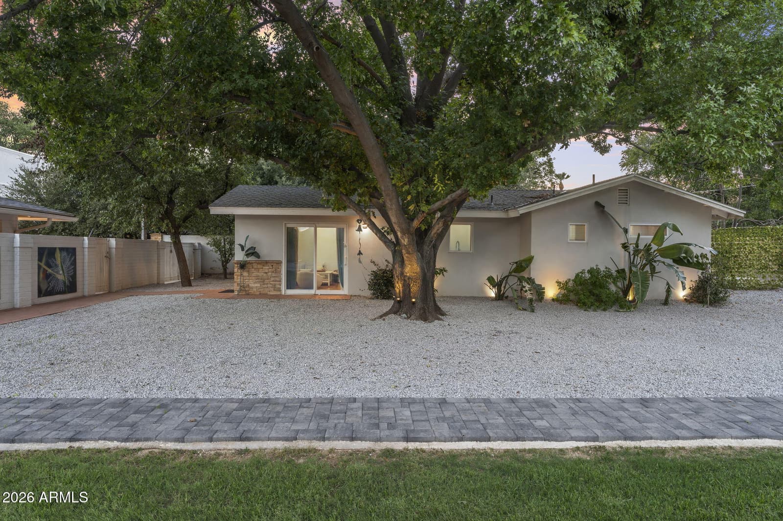 550 W BERRIDGE Lane, Phoenix, AZ 85013 — photo 70 of 92