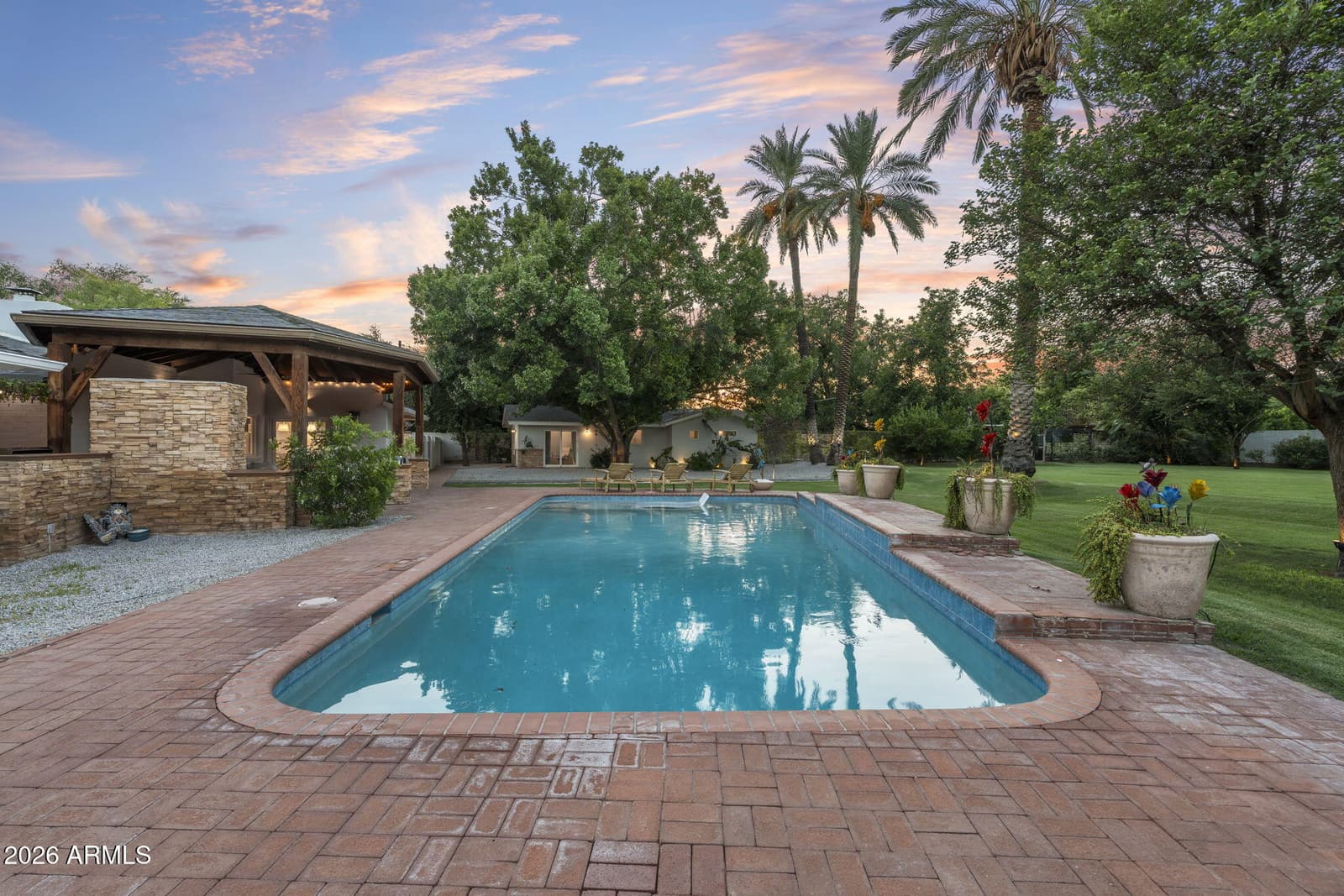 550 W BERRIDGE Lane, Phoenix, AZ 85013 — photo 78 of 92