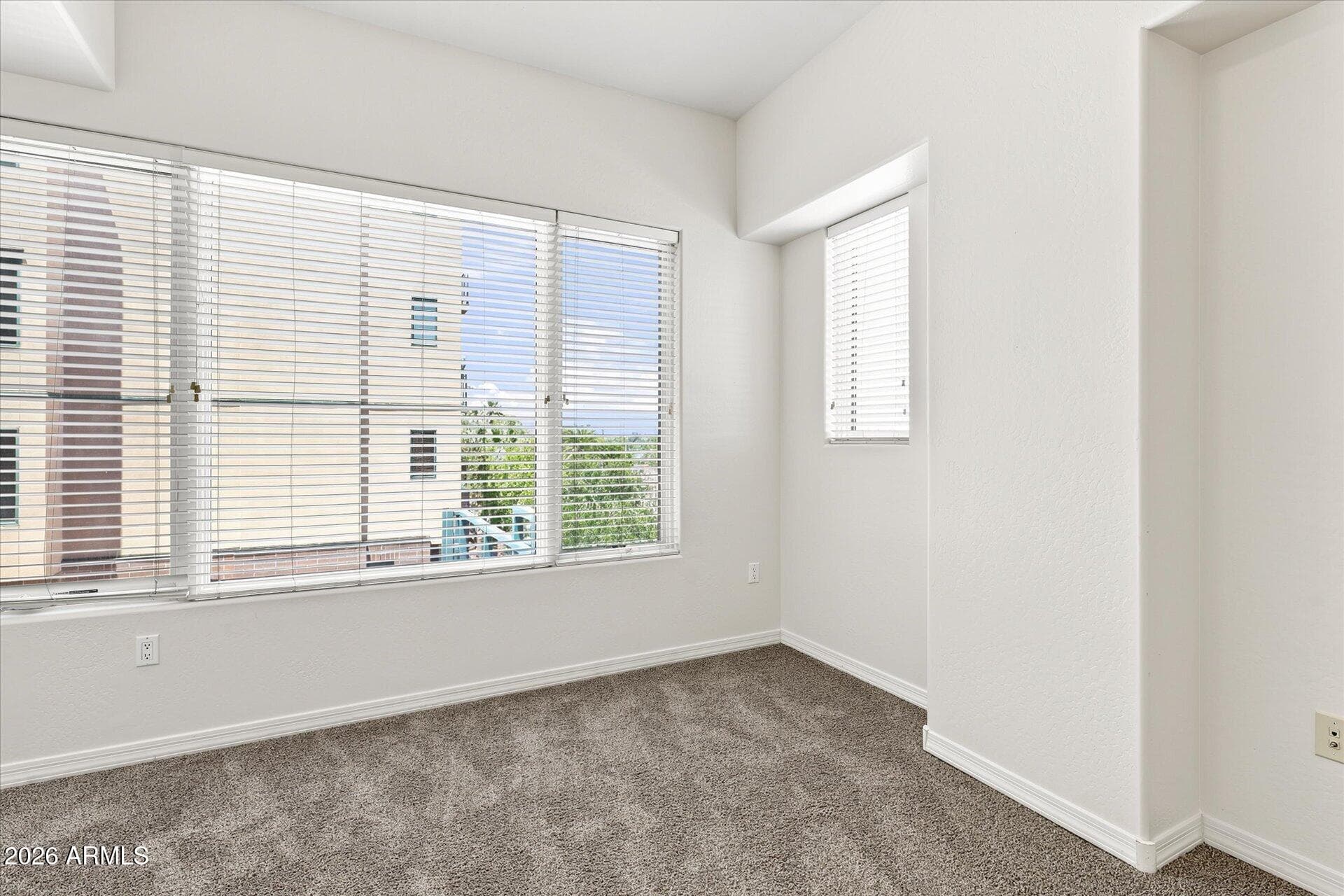 2302 N CENTRAL Avenue 313, Phoenix, AZ 85004 — photo 29 of 52