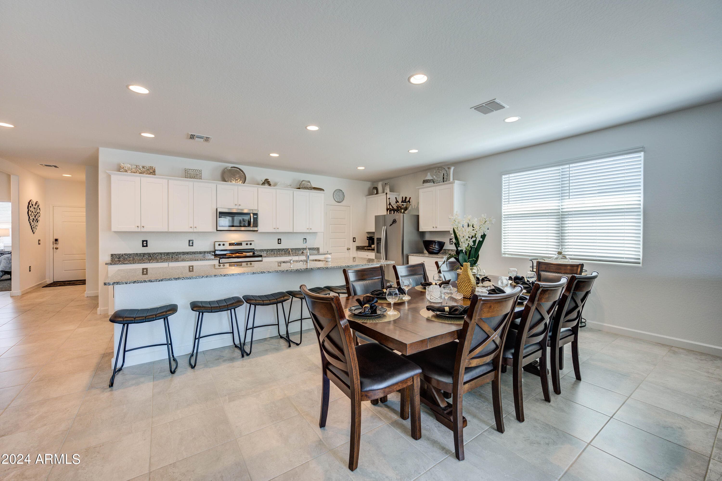 3353 W SHANLEY Avenue, Apache Junction, AZ 85120 — photo 4 of 16