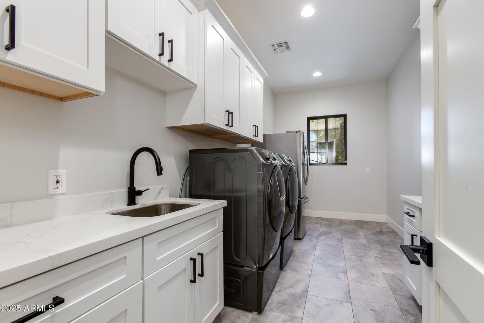 3802 E HIGHLAND Avenue, Phoenix, AZ 85018 — photo 27 of 34
