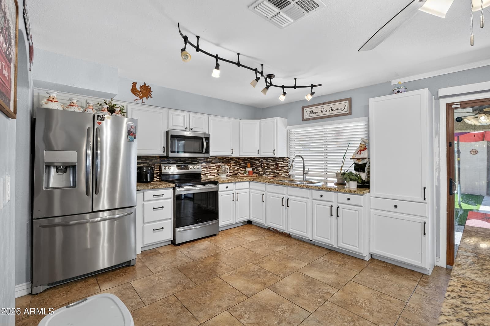 4832 N 63RD Drive, Phoenix, AZ 85033 — photo 16 of 46
