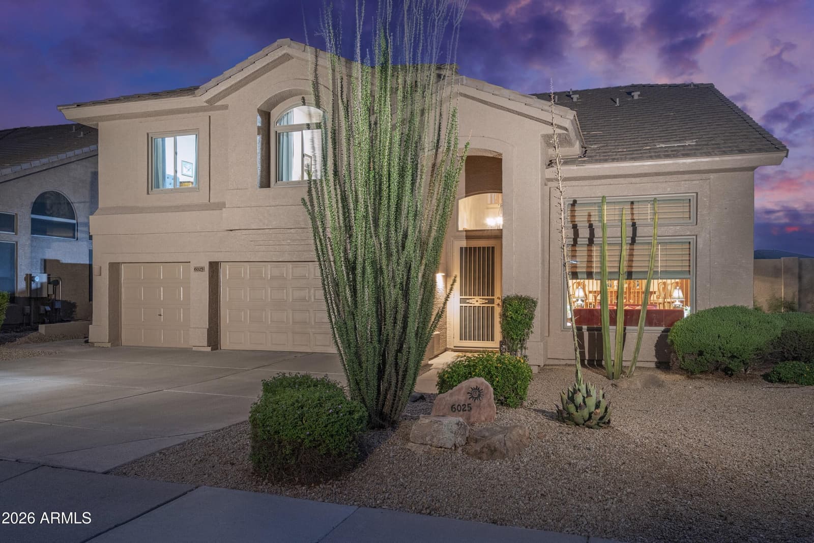 6025 E SMOKEHOUSE Trail, Scottsdale, AZ 85266 — photo 7 of 55