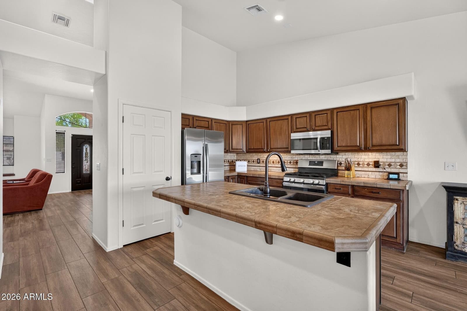 10529 W BEL AIR Circle, Casa Grande, AZ 85194 — photo 10 of 77