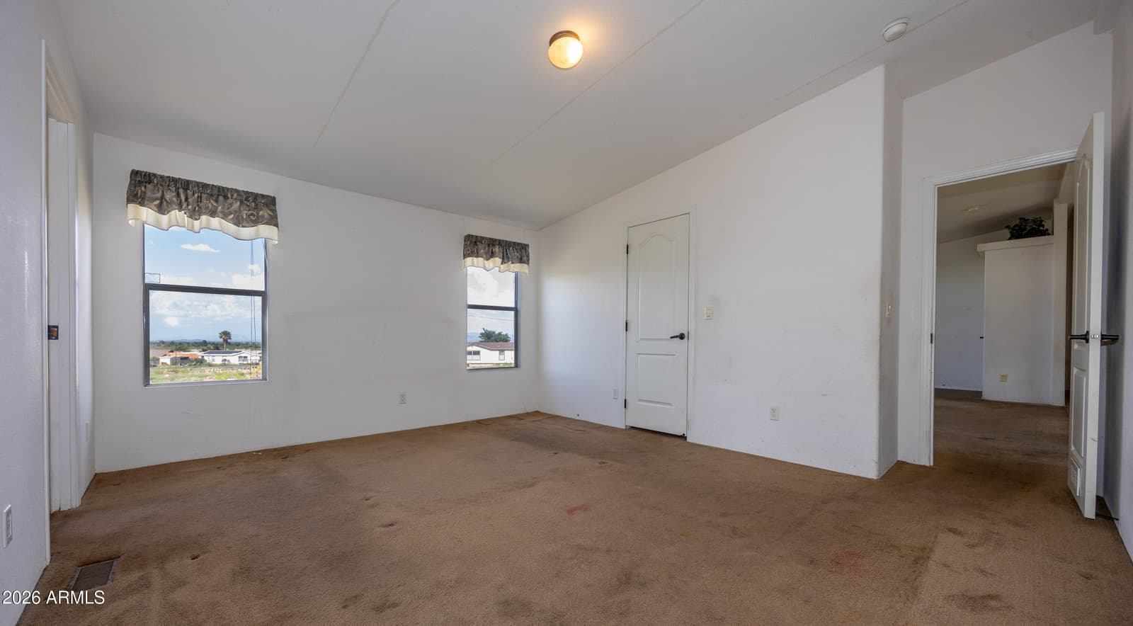 3436 E Piette Road, Hereford, AZ 85615 — photo 10 of 27