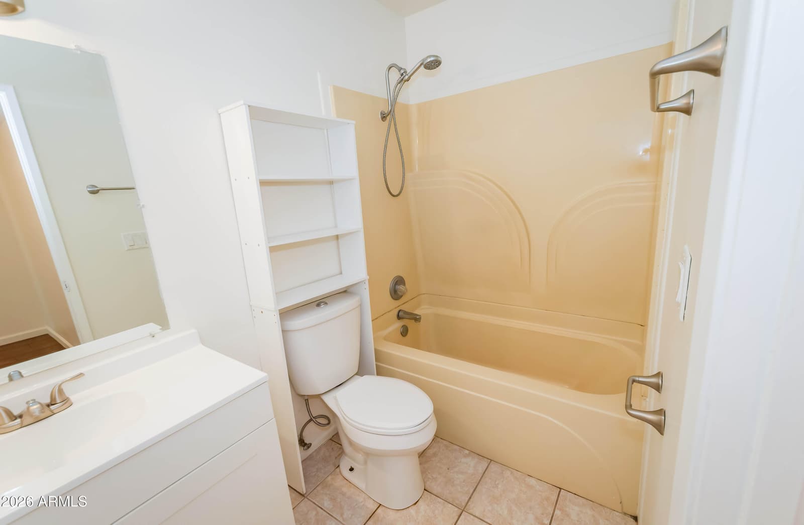 4423 PLAZA Vista B, Sierra Vista, AZ 85635 — photo 12 of 32