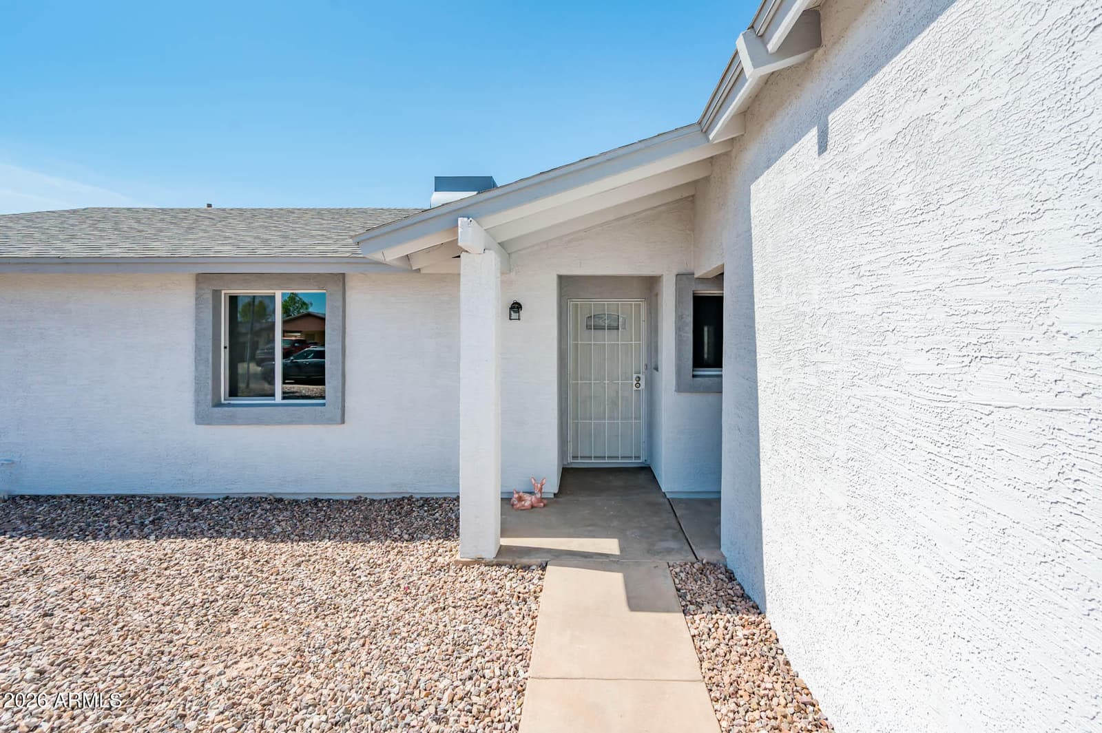 4031 E Nancy Lane, Phoenix, AZ 85042 — photo 6 of 40