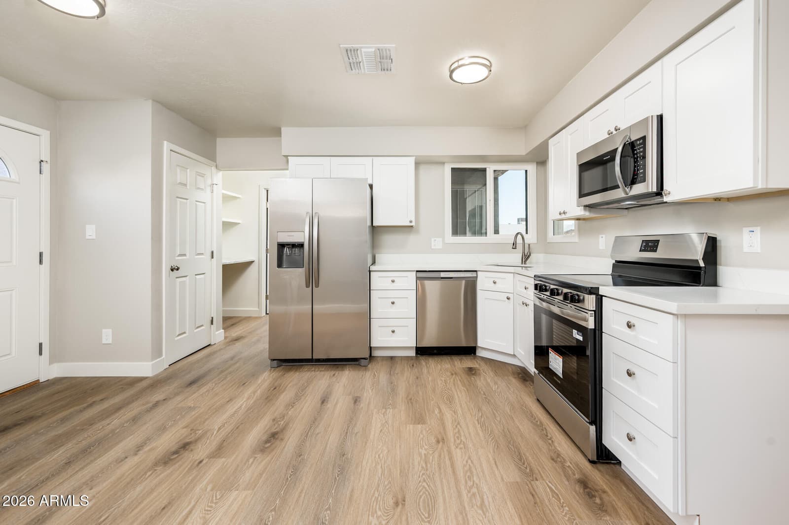 4031 E Nancy Lane, Phoenix, AZ 85042 — photo 14 of 40