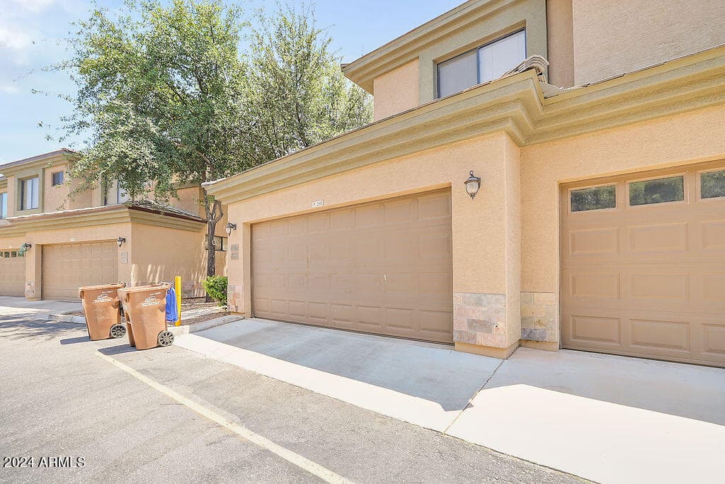 705 W QUEEN CREEK Road 2192, Chandler, AZ 85248 — photo 2 of 33