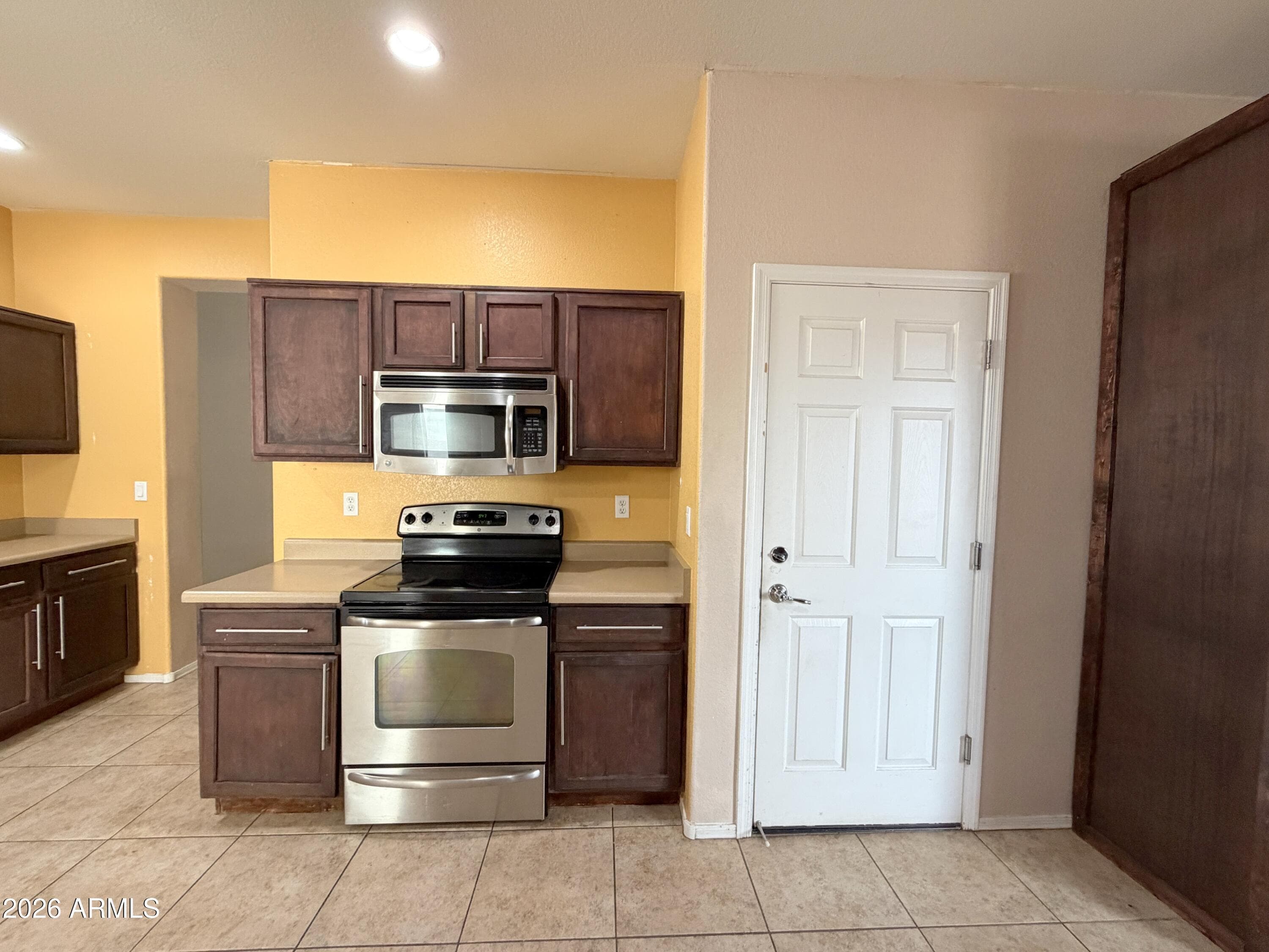 34697 S CORRAL Drive, Red Rock, AZ 85145 — photo 8 of 50