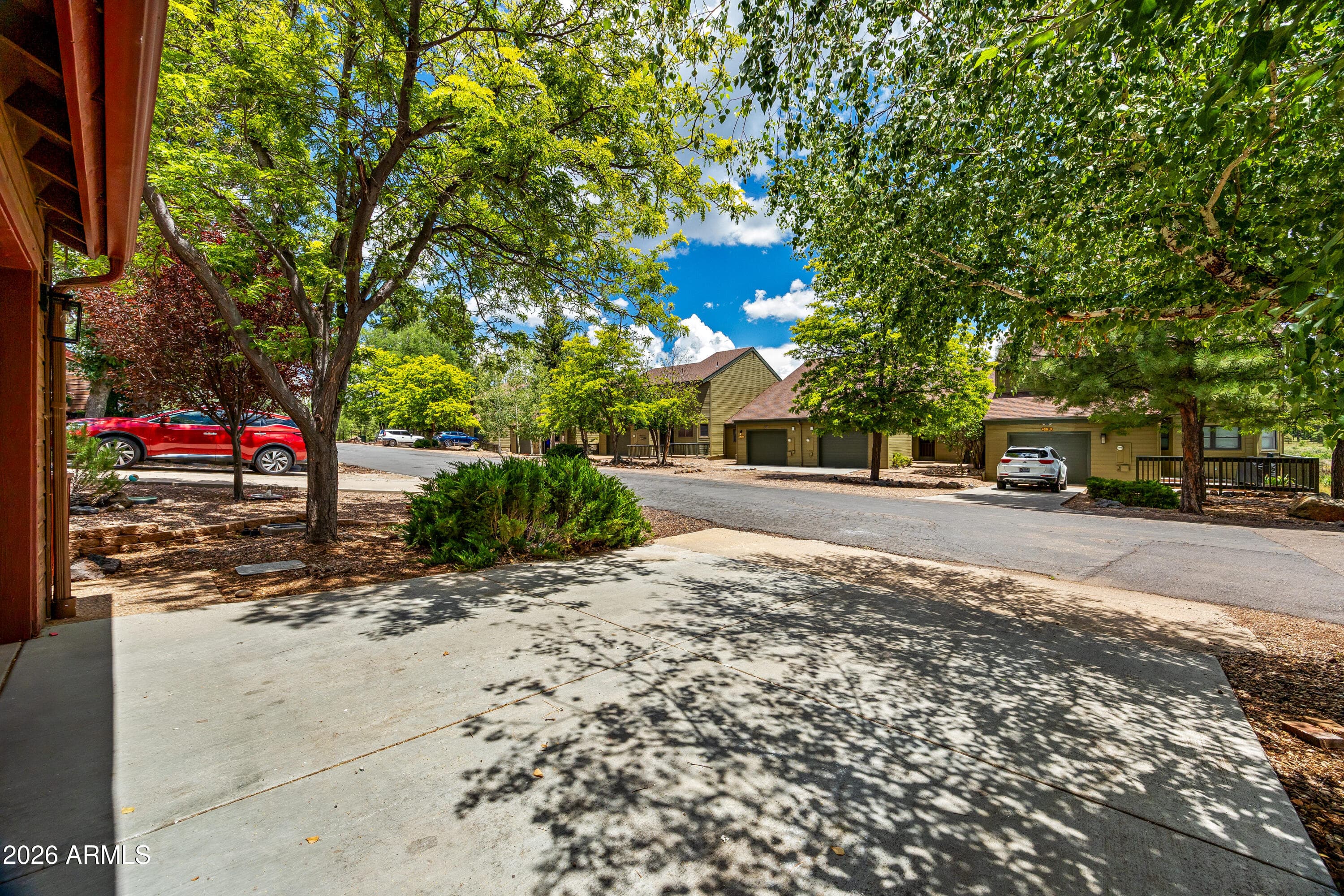 3186 E RAINBOW Lane, Pinetop, AZ 85935 — photo 4 of 37