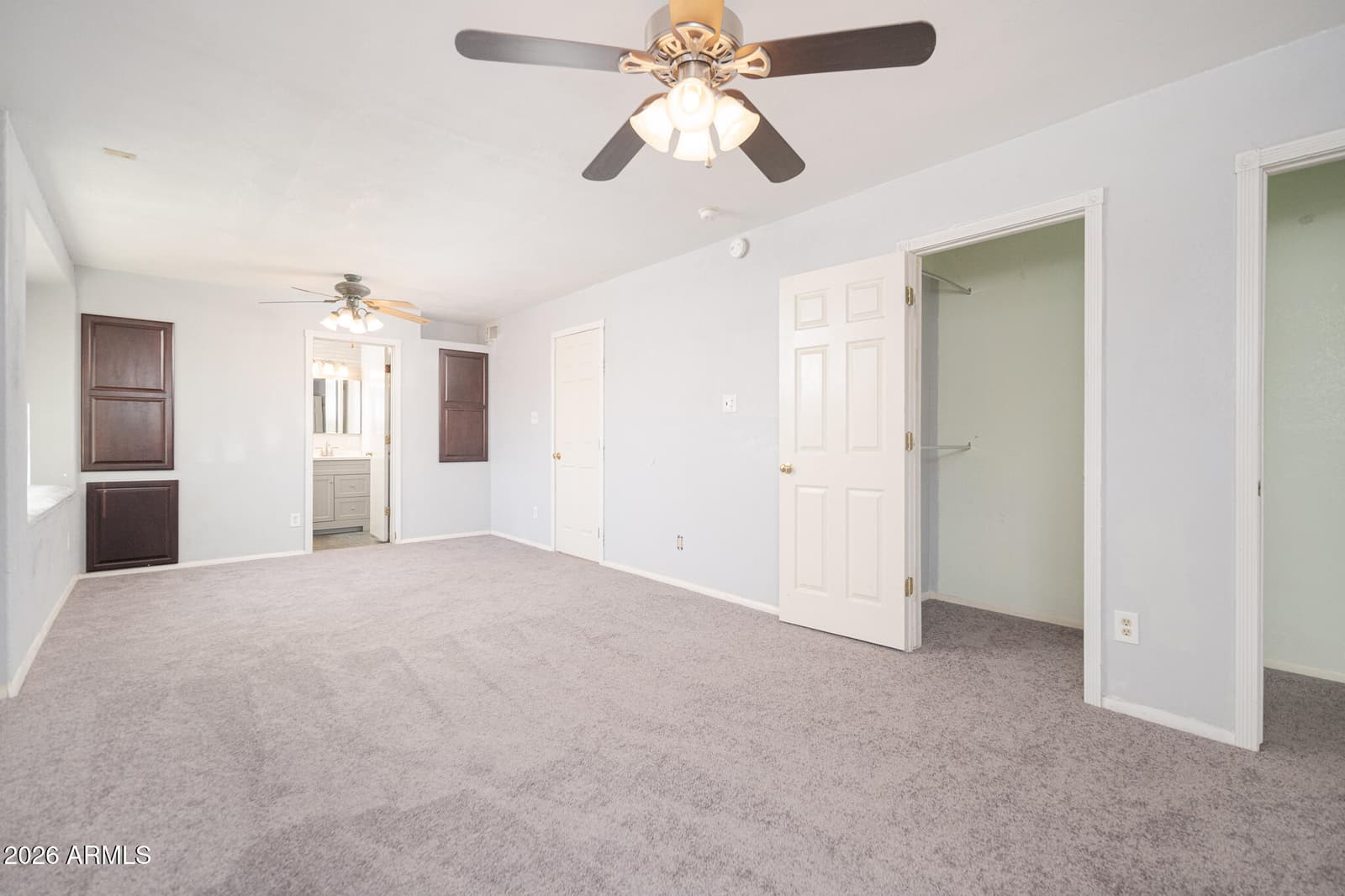 2919 W MANDALAY Lane, Phoenix, AZ 85053 — photo 13 of 32