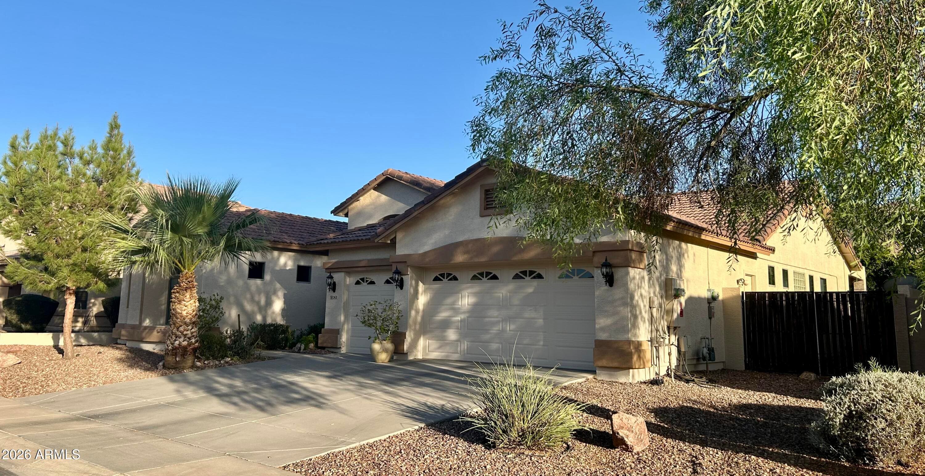2621 W PIEDMONT Road, Phoenix, AZ 85041 — photo 3 of 8