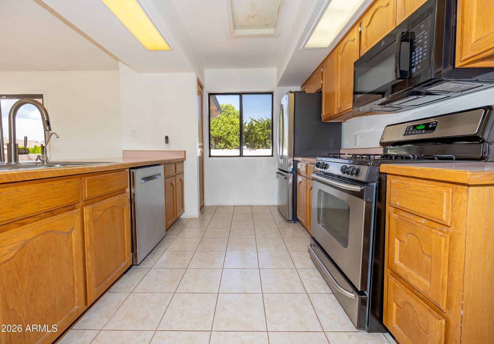 2790 Southridge Street, Sierra Vista, AZ 85650 — photo 14 of 33