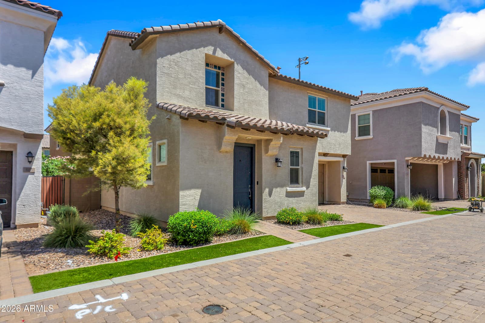 683 N ABALONE Drive, Gilbert, AZ 85233 — photo 2 of 39