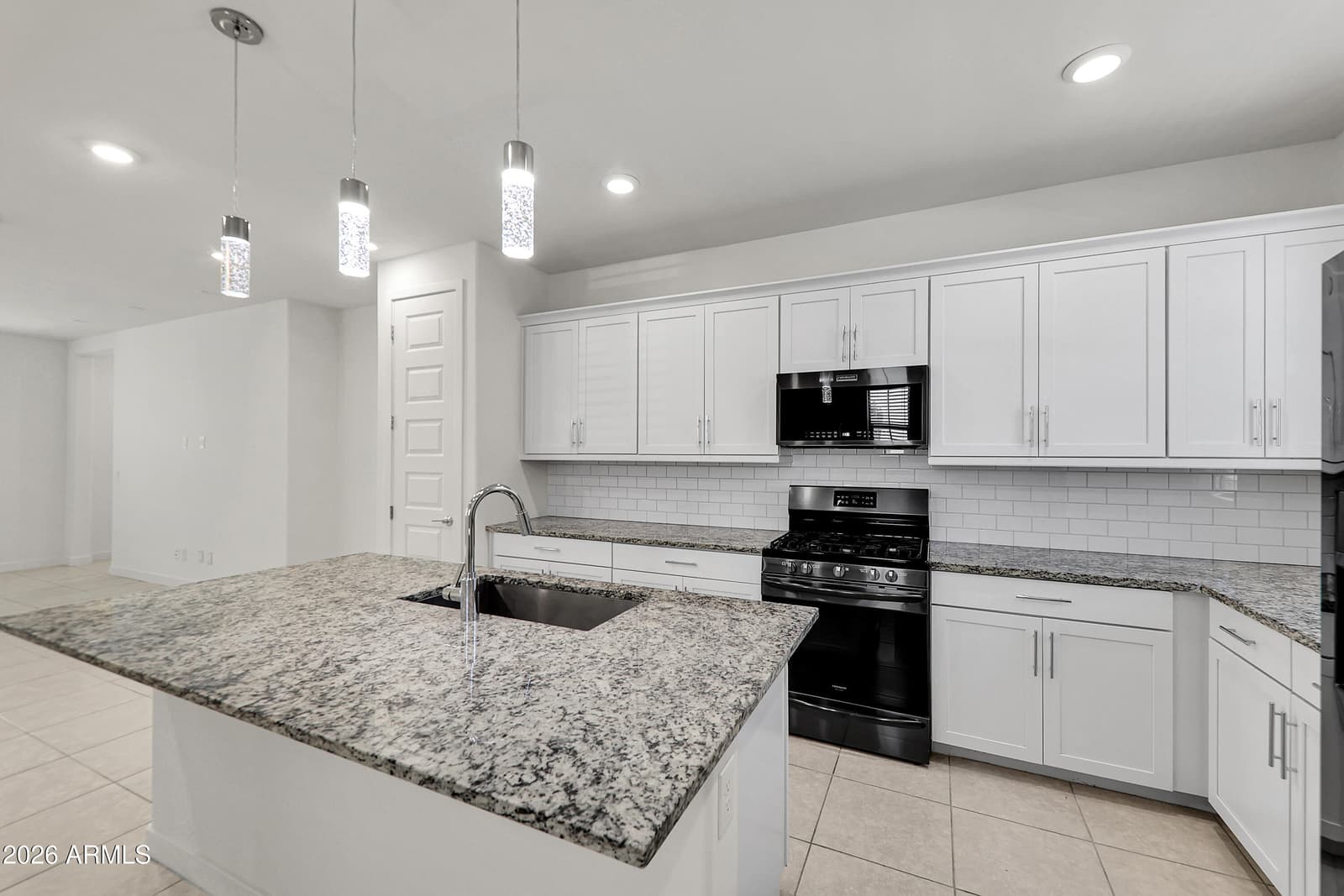 683 N ABALONE Drive, Gilbert, AZ 85233 — photo 5 of 39