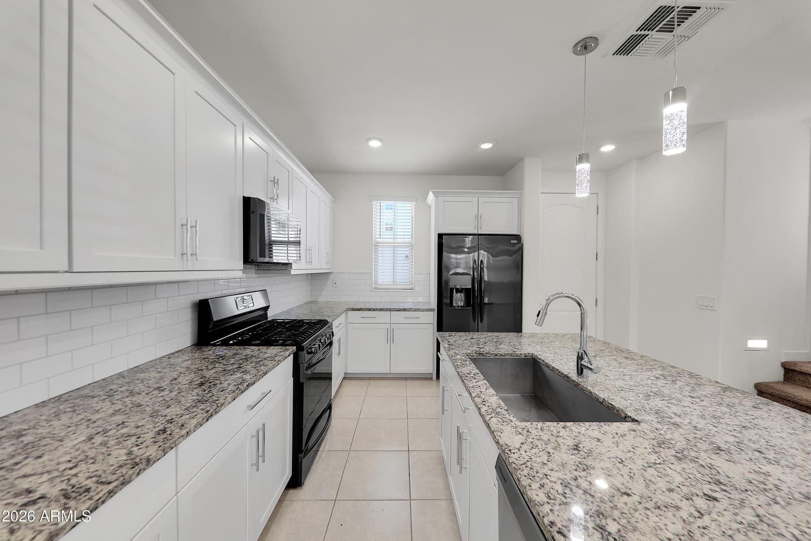 683 N ABALONE Drive, Gilbert, AZ 85233 — photo 8 of 39