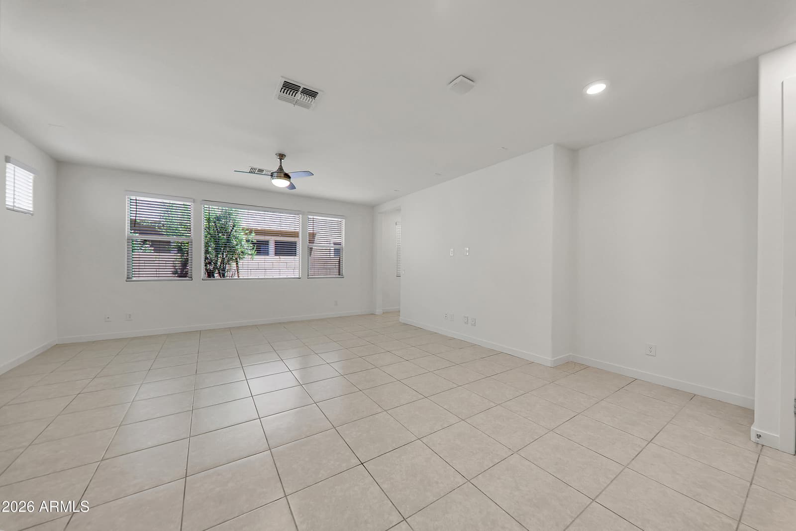 683 N ABALONE Drive, Gilbert, AZ 85233 — photo 13 of 39