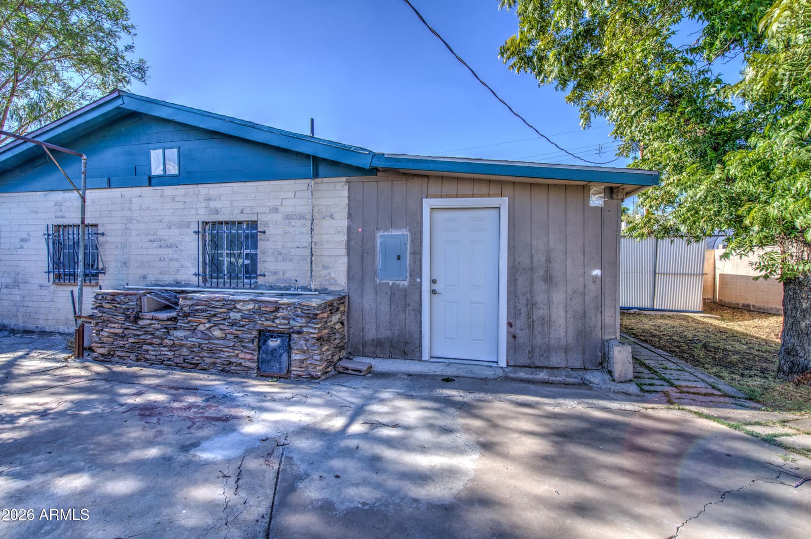 3204 W MONTE VISTA Road, Phoenix, AZ 85009 — photo 29 of 42