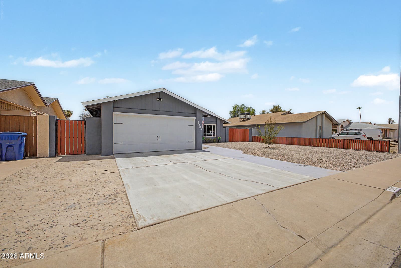 2203 W EL Moro Avenue, Mesa, AZ 85202 — photo 2 of 32