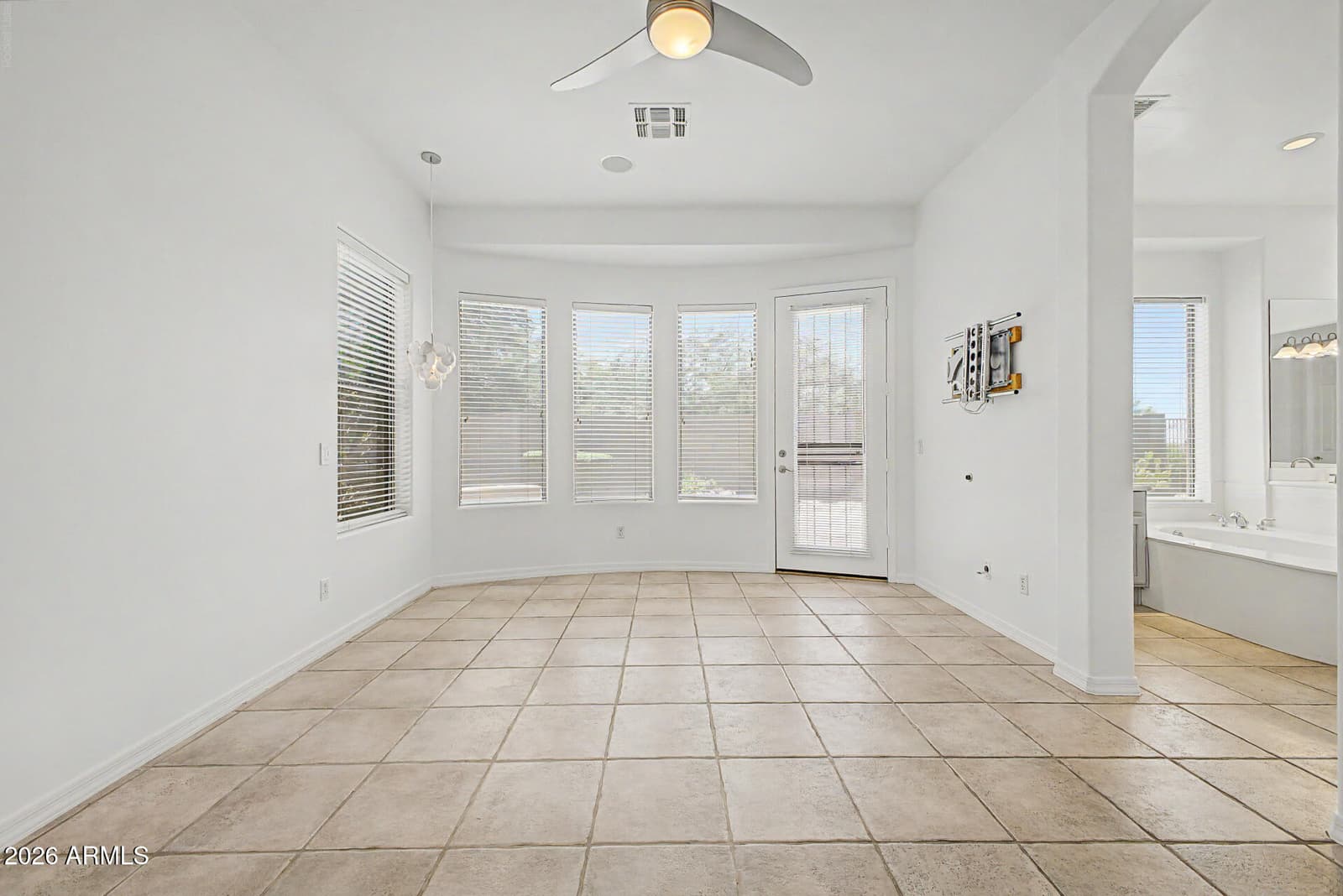 7377 E RUSSET SKY Drive, Scottsdale, AZ 85266 — photo 20 of 45