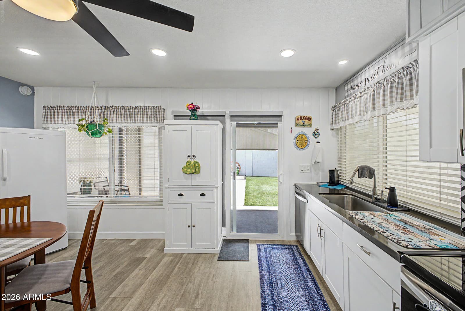 2203 W EL Moro Avenue, Mesa, AZ 85202 — photo 12 of 32