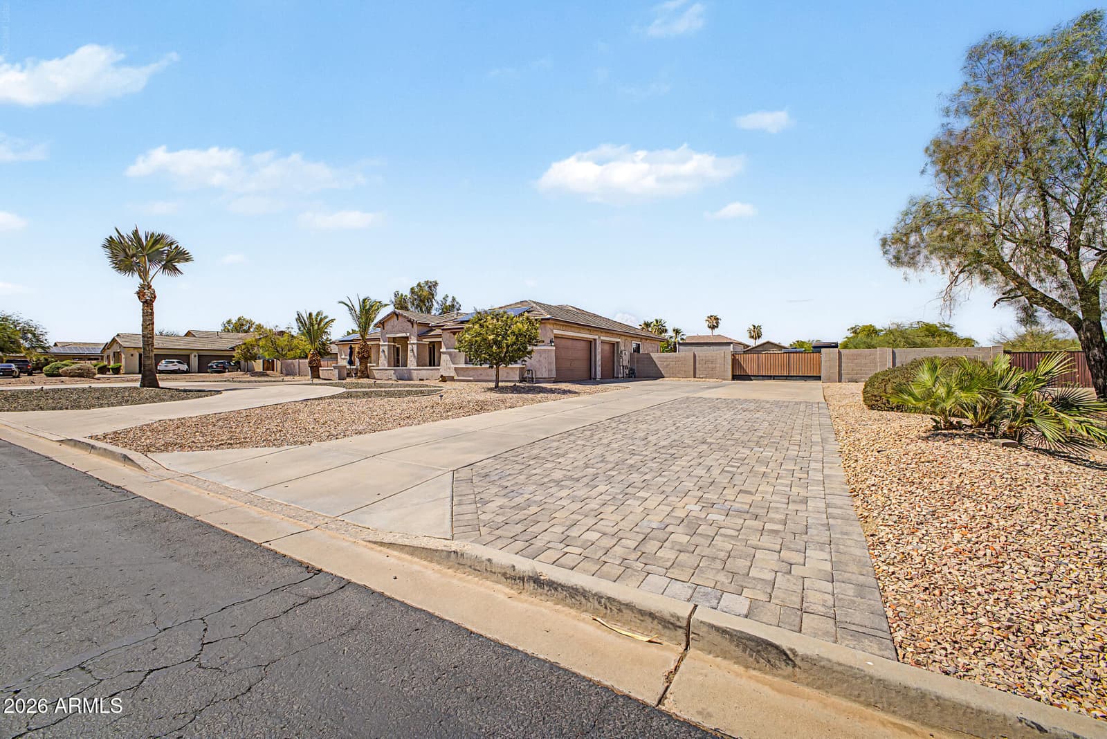 14284 W BECKER Lane, Surprise, AZ 85379 — photo 3 of 44