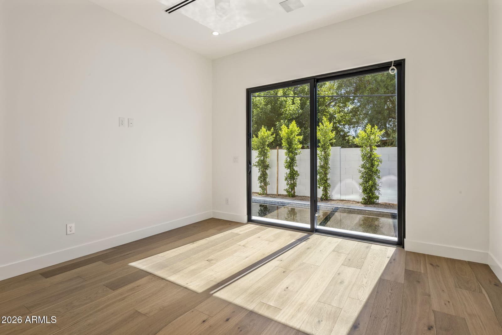5929 N 14TH Street, Phoenix, AZ 85014 — photo 17 of 47