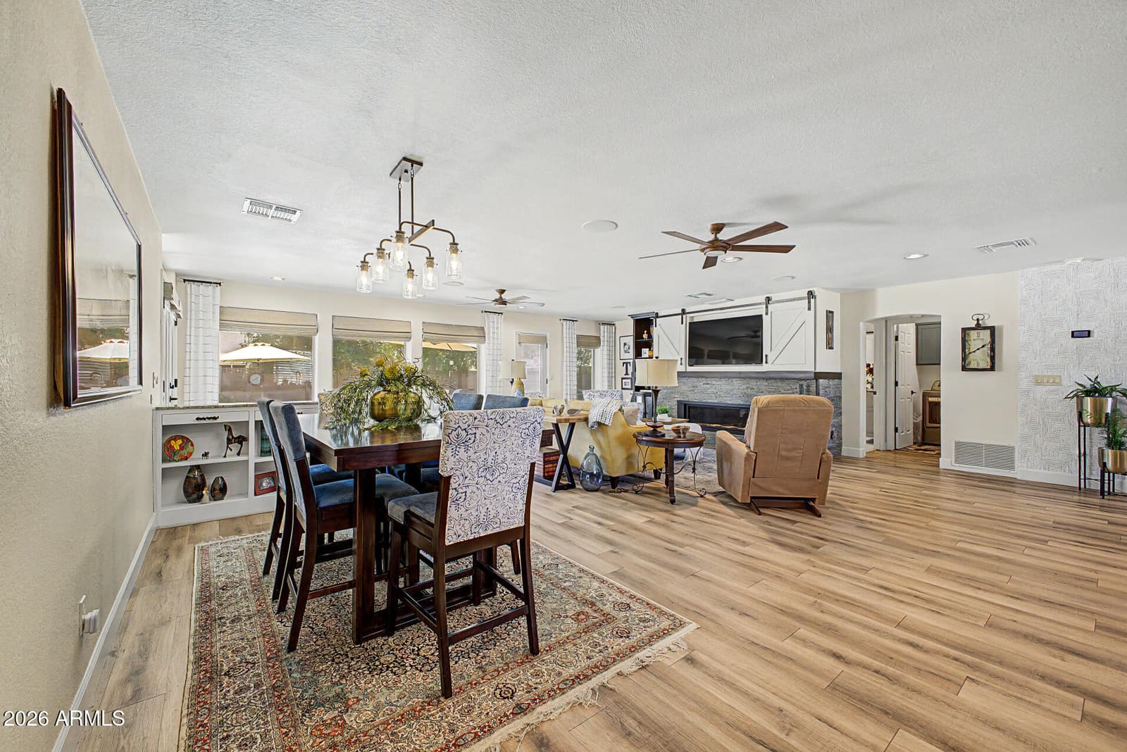 1711 E GRANDVIEW Street, Mesa, AZ 85203 — photo 10 of 65