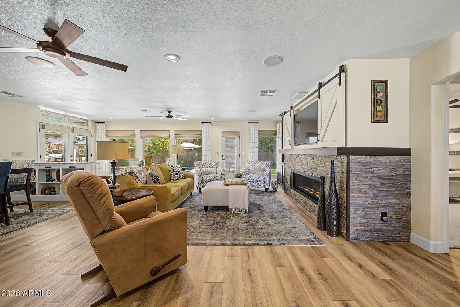 1711 E GRANDVIEW Street, Mesa, AZ 85203 — photo 11 of 65