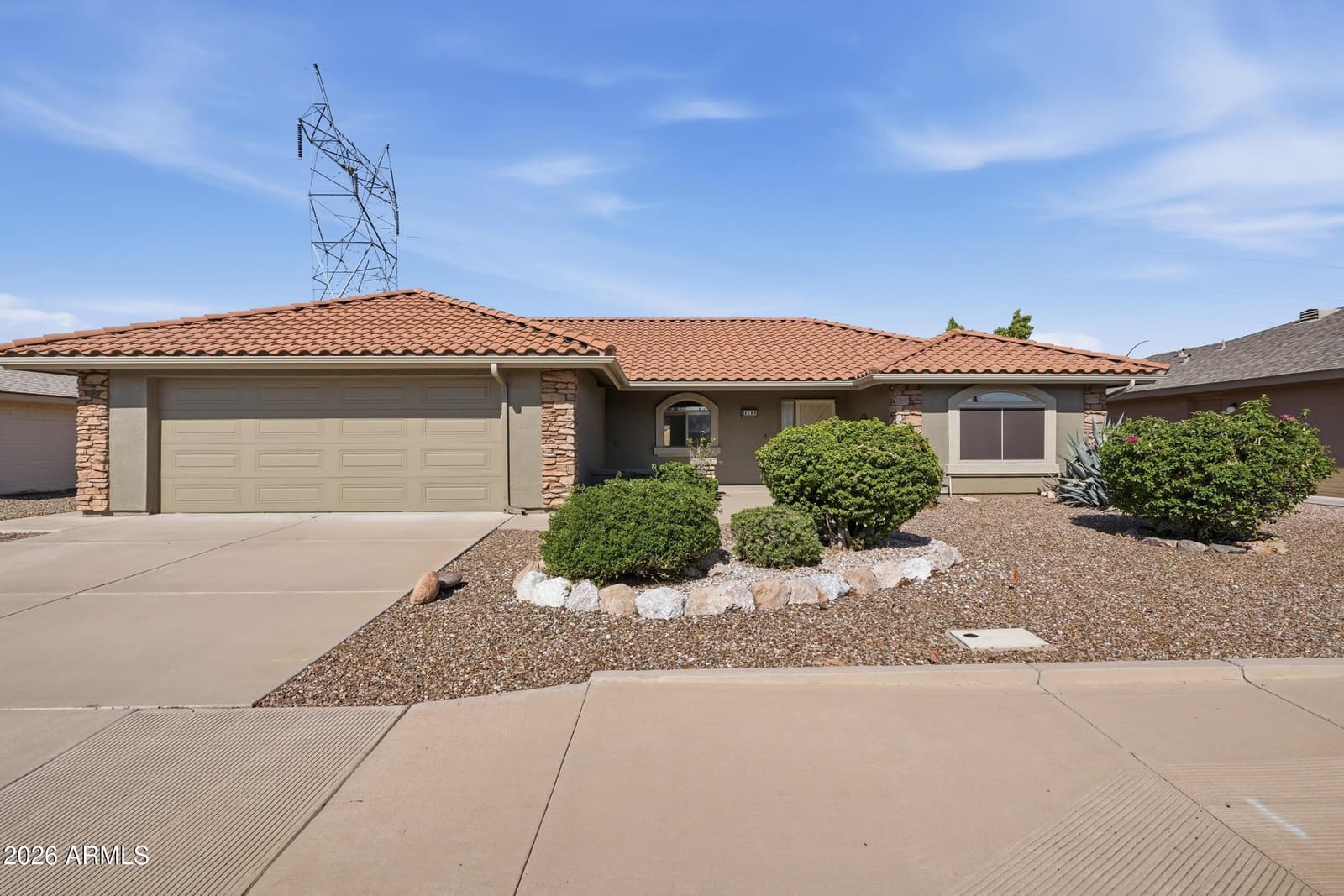 2164 S OLIVEWOOD, Mesa, AZ 85209 — photo 1 of 68