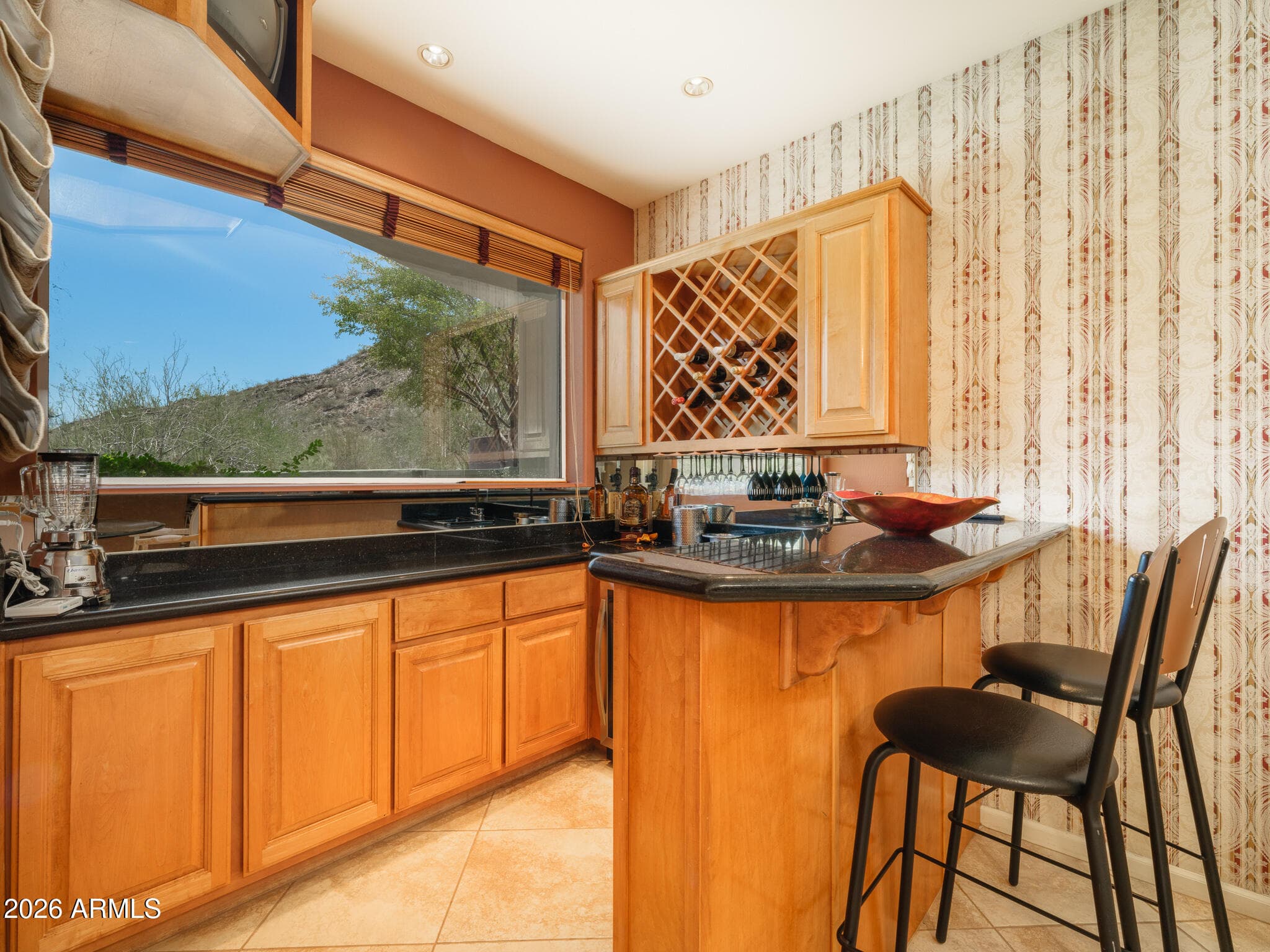 2329 E HATCHER Road, Phoenix, AZ 85028 — photo 4 of 40