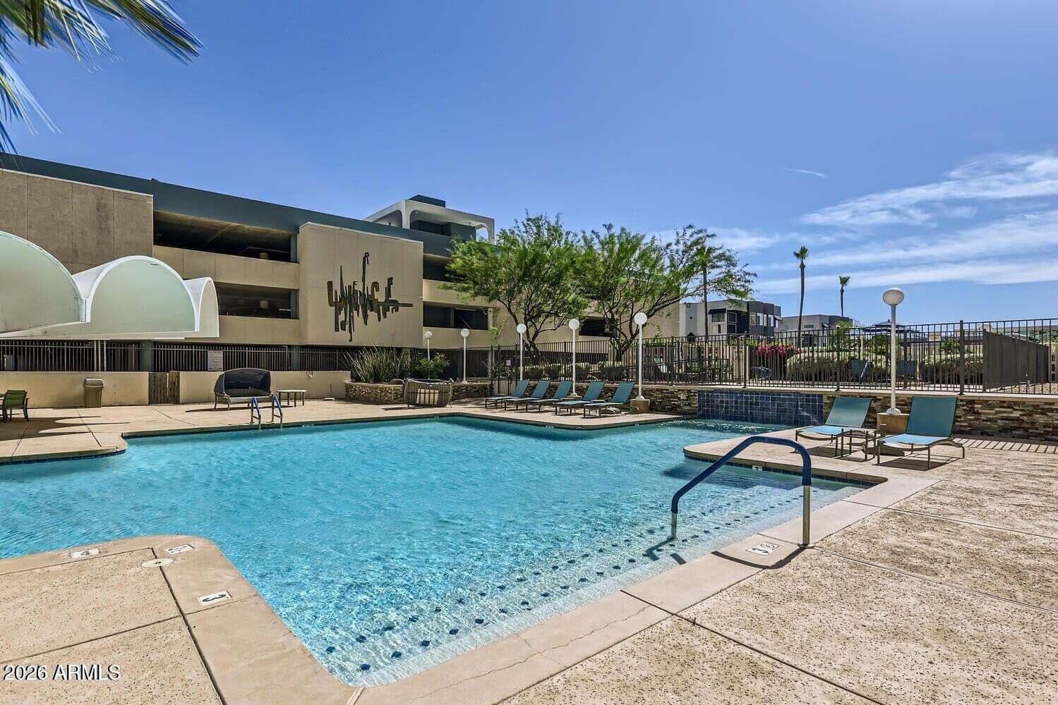 207 W CLARENDON Avenue G18, Phoenix, AZ 85013 — photo 23 of 26