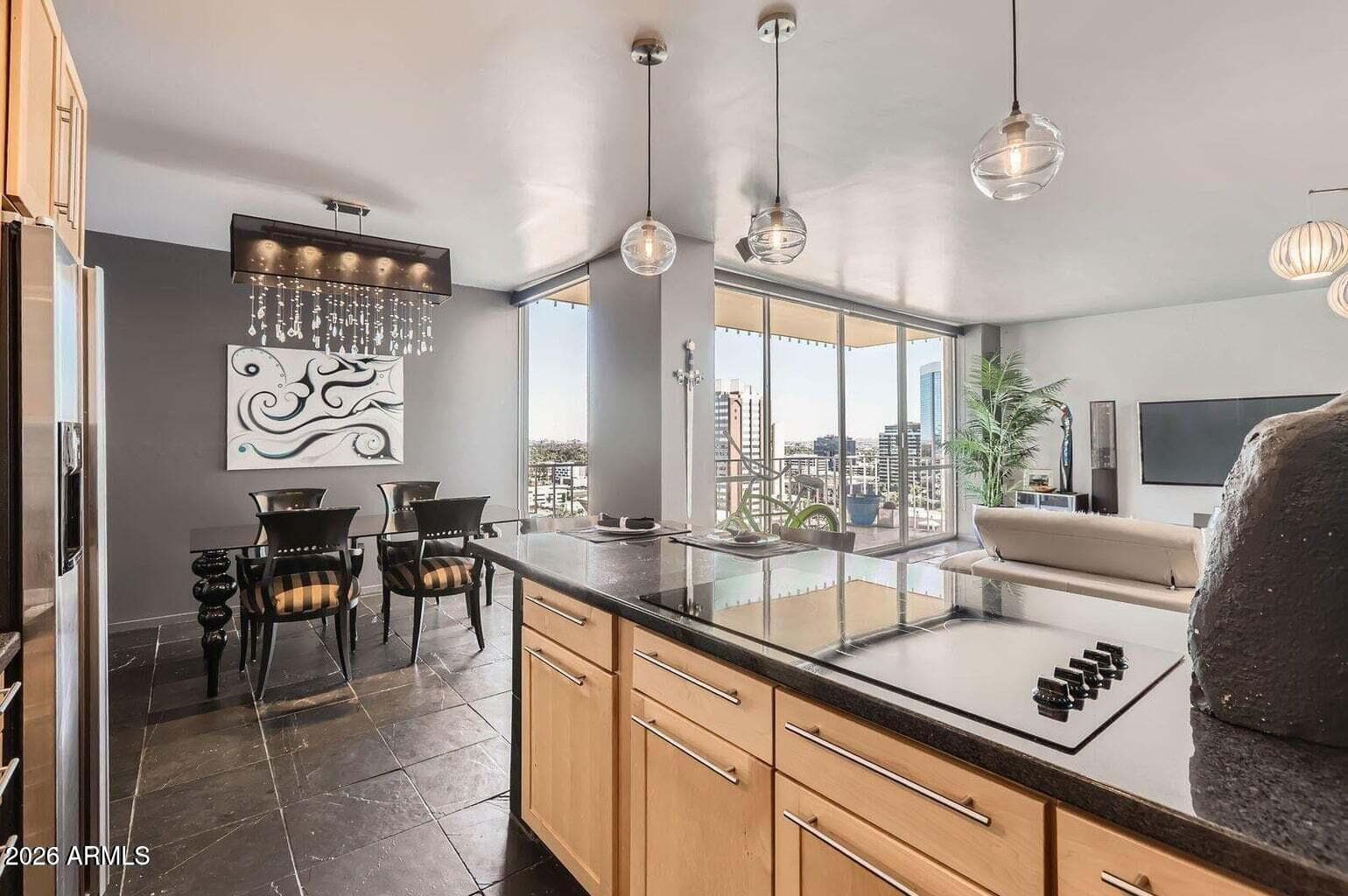 207 W CLARENDON Avenue G18, Phoenix, AZ 85013 — photo 4 of 26