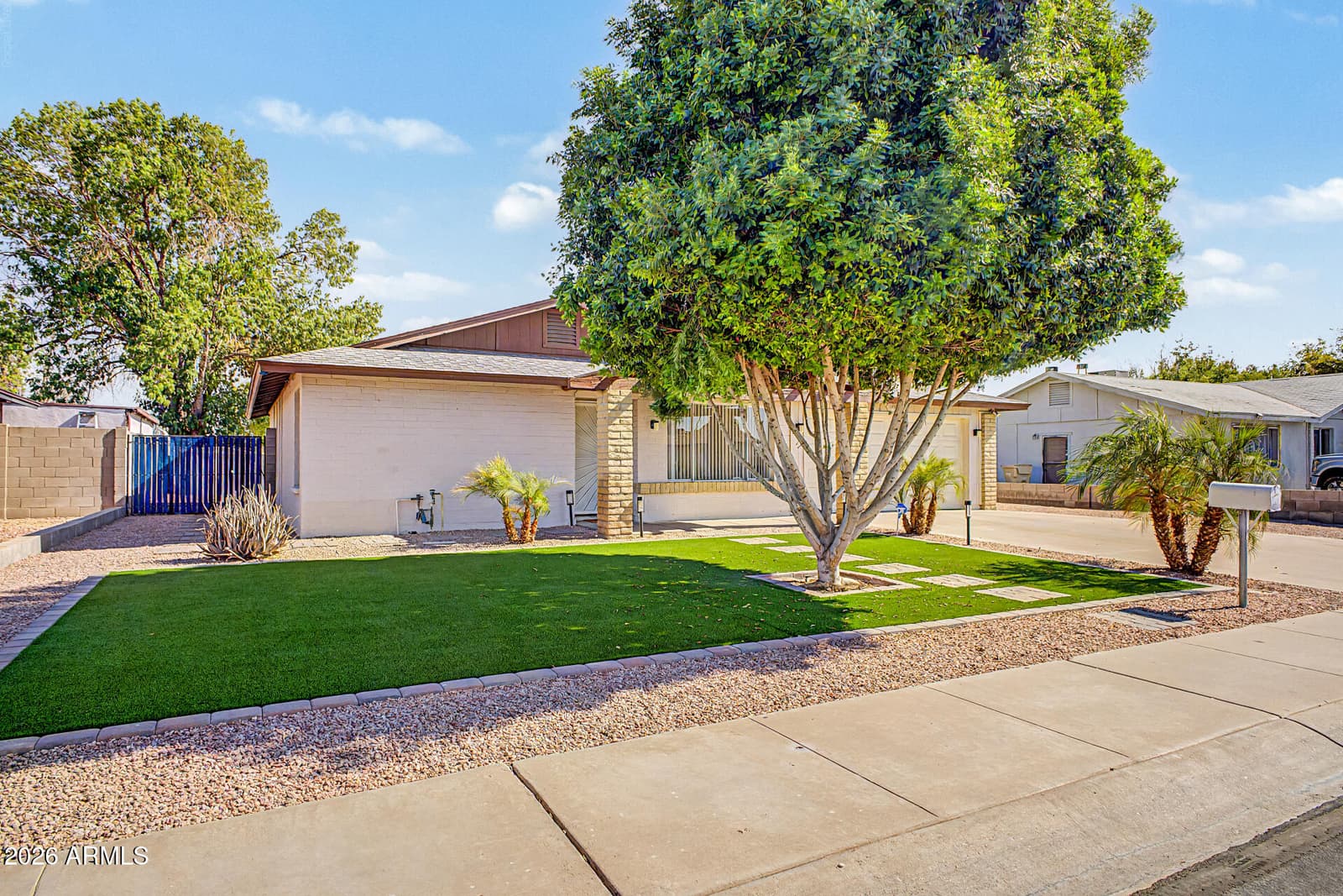 6957 W SAN JUAN Avenue, Glendale, AZ 85303 — photo 2 of 35