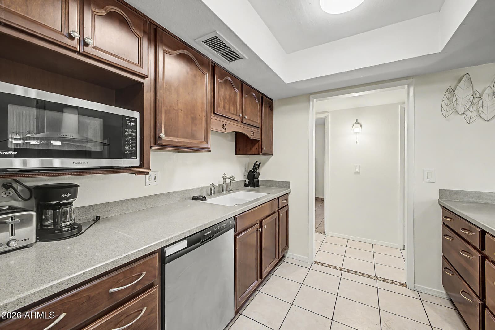 6957 W SAN JUAN Avenue, Glendale, AZ 85303 — photo 15 of 35
