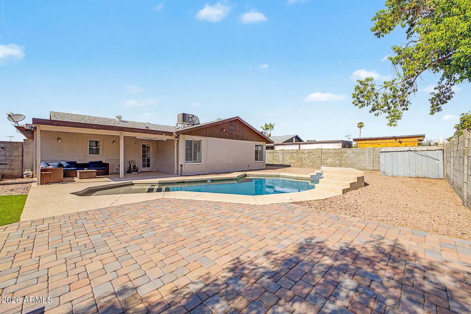 6957 W SAN JUAN Avenue, Glendale, AZ 85303 — photo 33 of 35