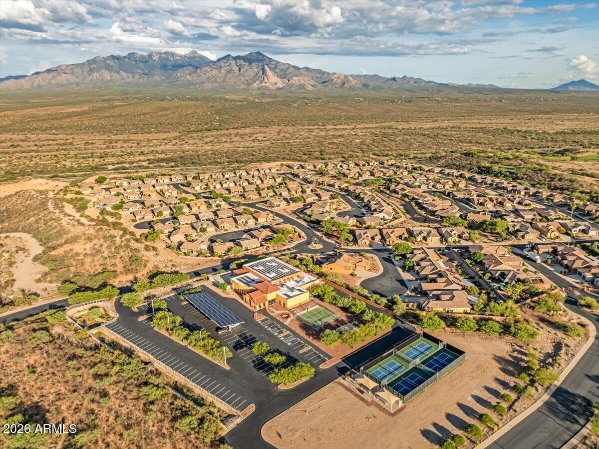 5957 S MEADOW HILLS Loop, Green Valley, AZ 85622 — photo 10 of 93