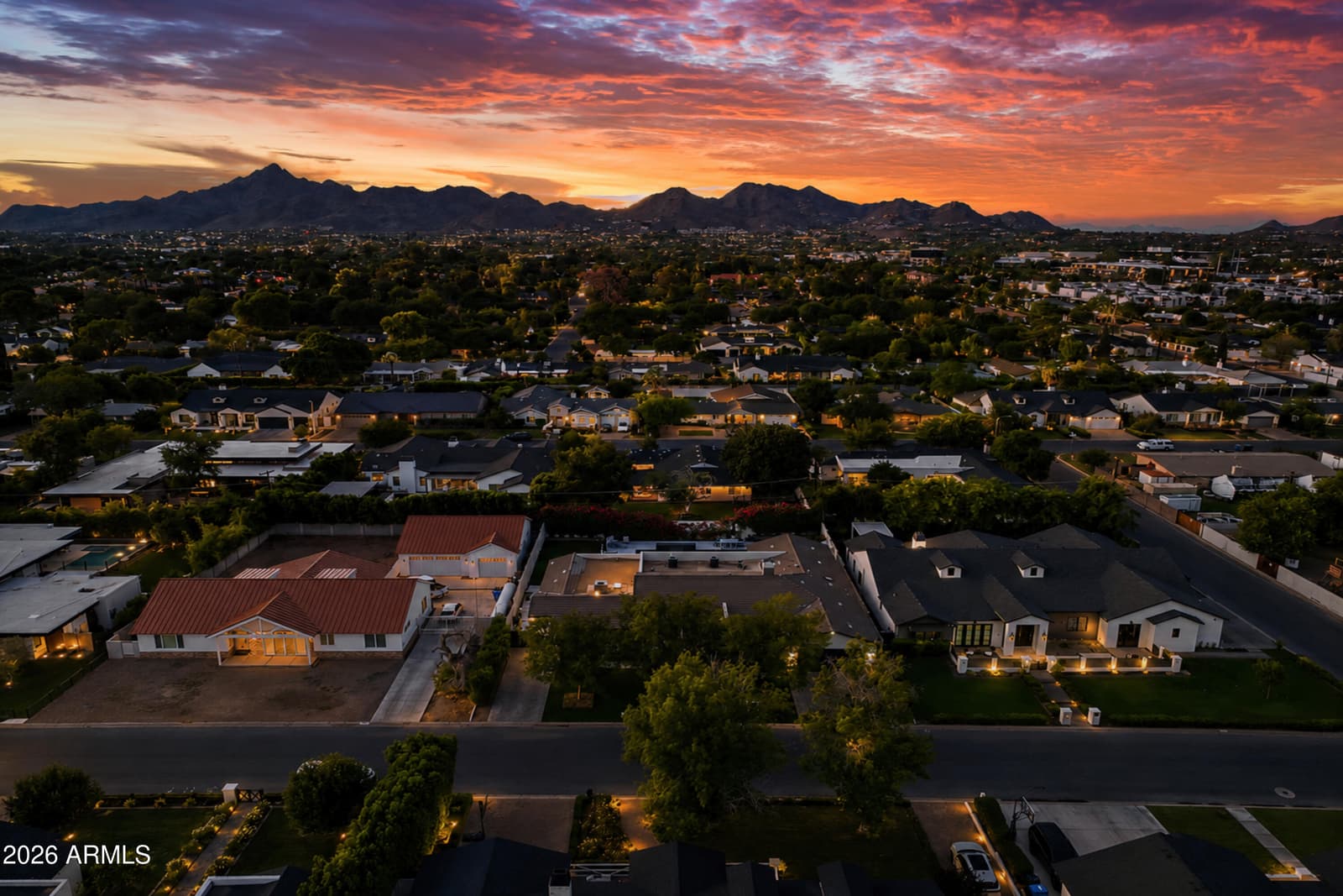 3710 E HAZELWOOD Street, Phoenix, AZ 85018 — photo 4 of 81